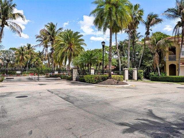 4851 Bonsai Cir 101, Palm Beach Gardens, FL 33418
