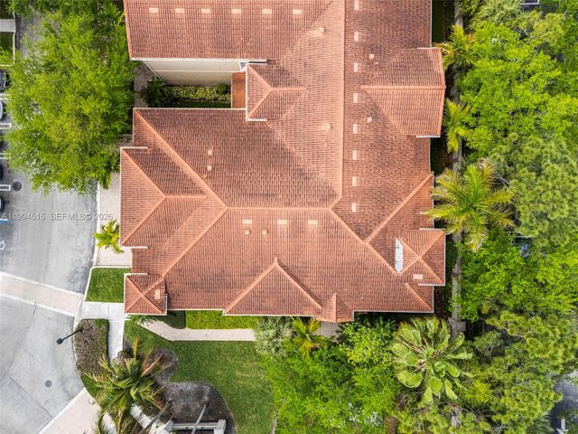 4851 Bonsai Cir 101, Palm Beach Gardens, FL 33418