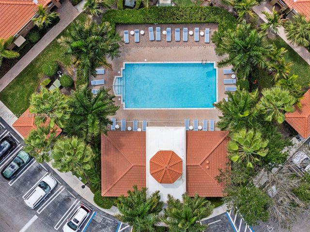 4851 Bonsai Cir 101, Palm Beach Gardens, FL 33418