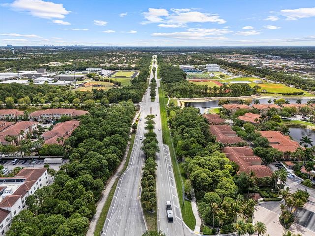 4851 Bonsai Cir 101, Palm Beach Gardens, FL 33418