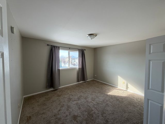 5244 Bentgrass Avenue, Richton Park, IL 60471