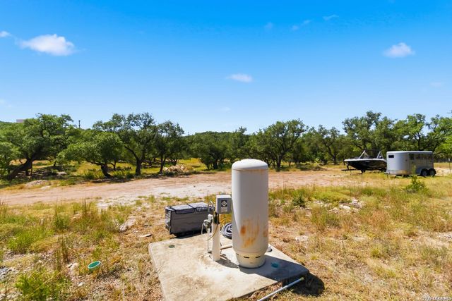 32870 STAHL LN, Bulverde, TX 78163