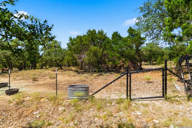 32870 STAHL LN, Bulverde, TX 78163