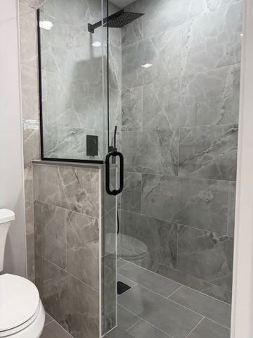 732 N Pine Avenue, Chicago, IL 60644