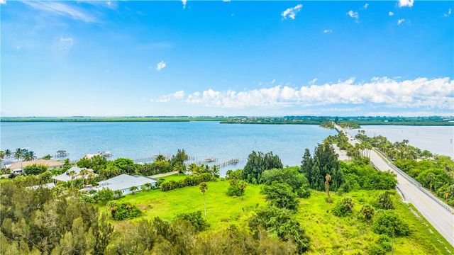 8780 44th Avenue, Sebastian, FL 32958