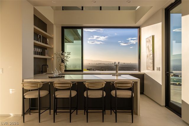 563 Grand Rim Drive, Henderson, NV 89012