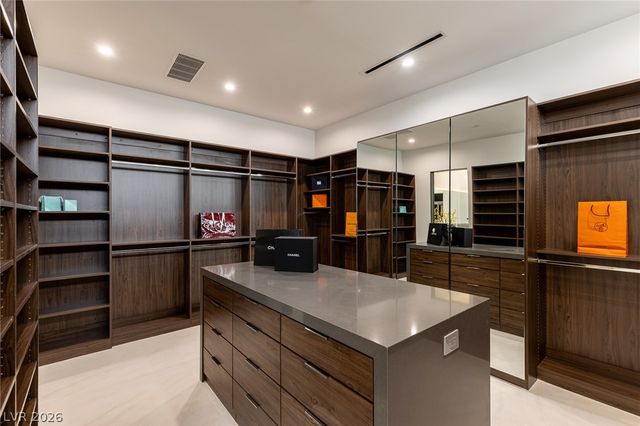 563 Grand Rim Drive, Henderson, NV 89012