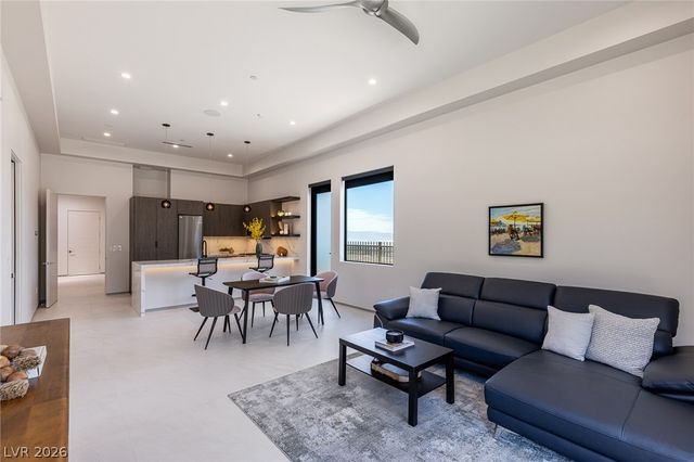 563 Grand Rim Drive, Henderson, NV 89012