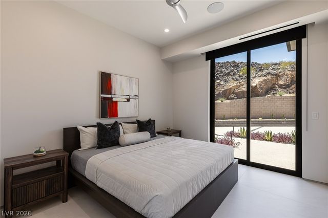 563 Grand Rim Drive, Henderson, NV 89012