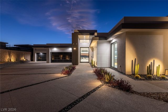 563 Grand Rim Drive, Henderson, NV 89012