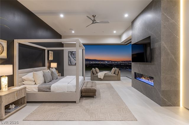 563 Grand Rim Drive, Henderson, NV 89012