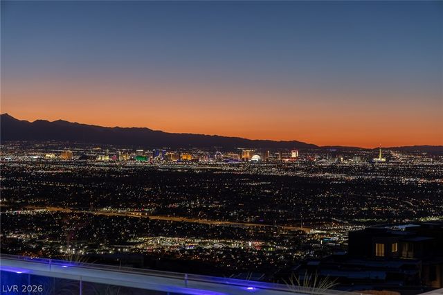 563 Grand Rim Drive, Henderson, NV 89012