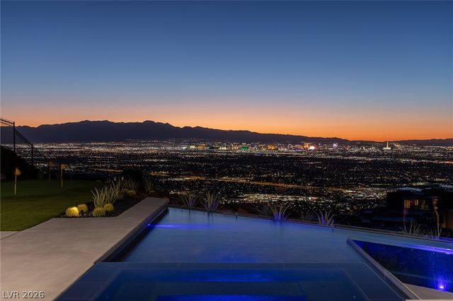 563 Grand Rim Drive, Henderson, NV 89012