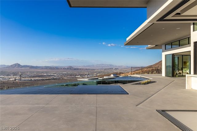563 Grand Rim Drive, Henderson, NV 89012