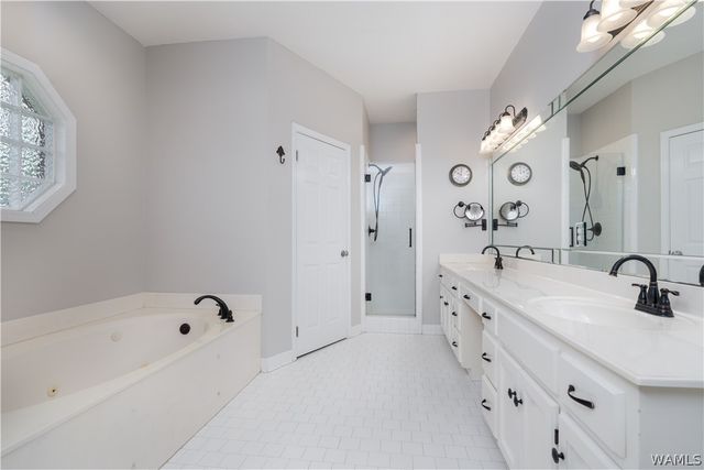 1356 GREYSTONE, Tuscaloosa, AL 35406