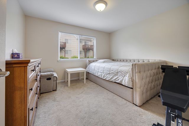 2929 saganashkee Lane, Naperville, IL 60564