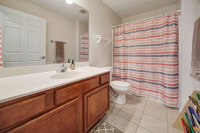 2929 saganashkee Lane, Naperville, IL 60564