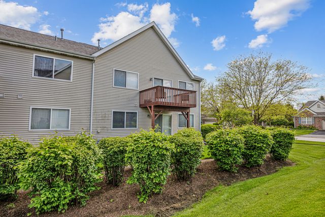 2929 saganashkee Lane, Naperville, IL 60564