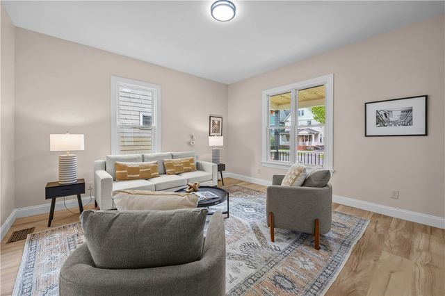 276 Parsells Avenue, Rochester, NY 14609