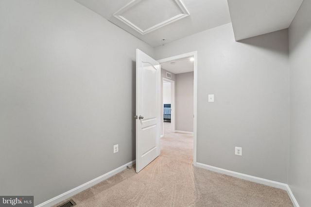 1211 PENNINGTON DR, Brunswick, MD 21716