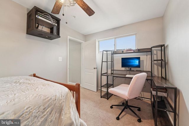 1211 PENNINGTON DR, Brunswick, MD 21716