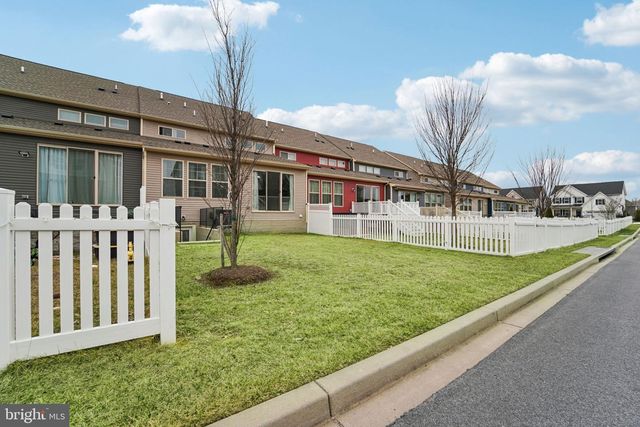 1211 PENNINGTON DR, Brunswick, MD 21716