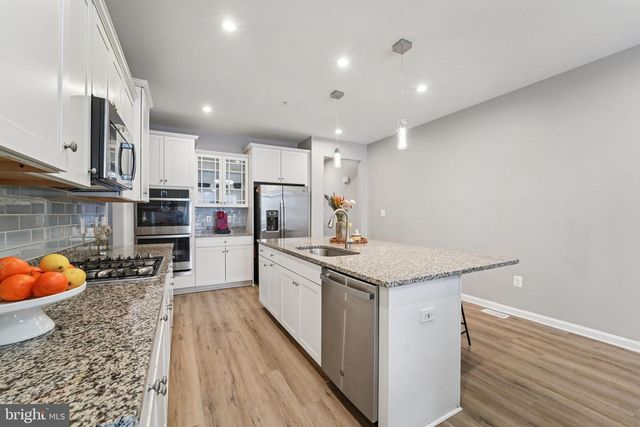 1211 PENNINGTON DR, Brunswick, MD 21716