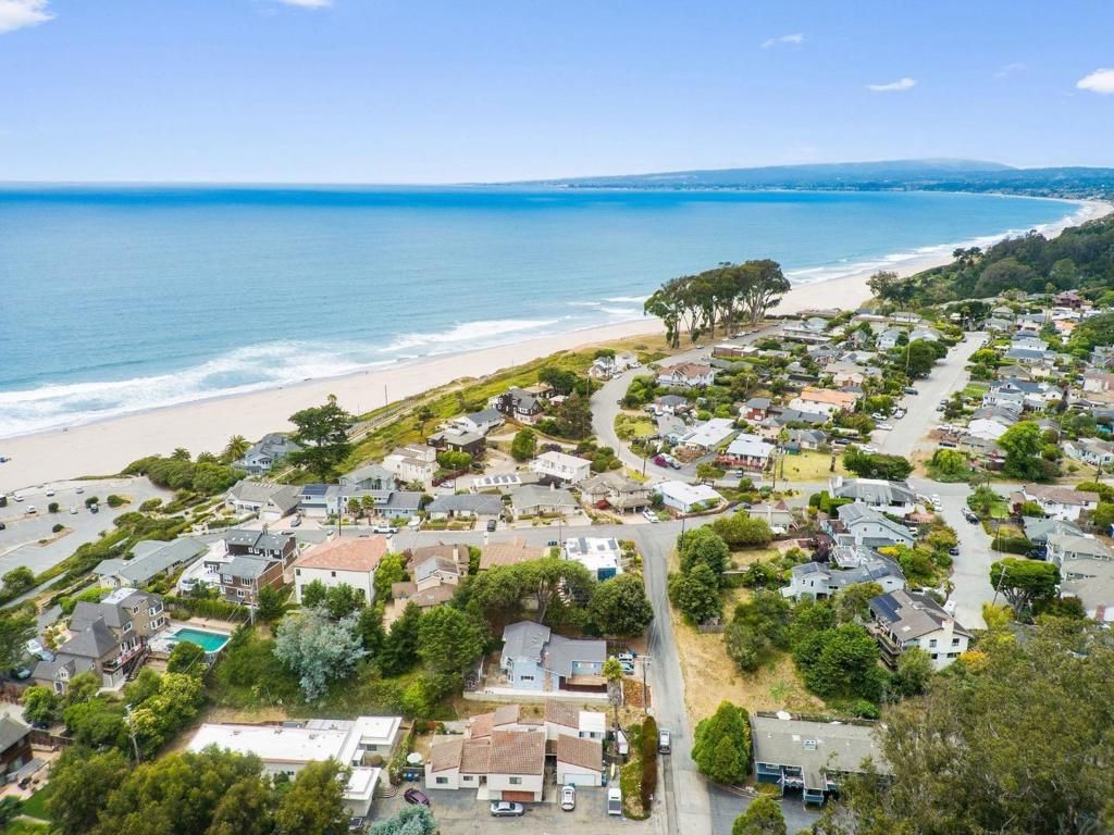 Image 9 of property listing at 0 Marea Avenue, La Selva Beach, CA 95076