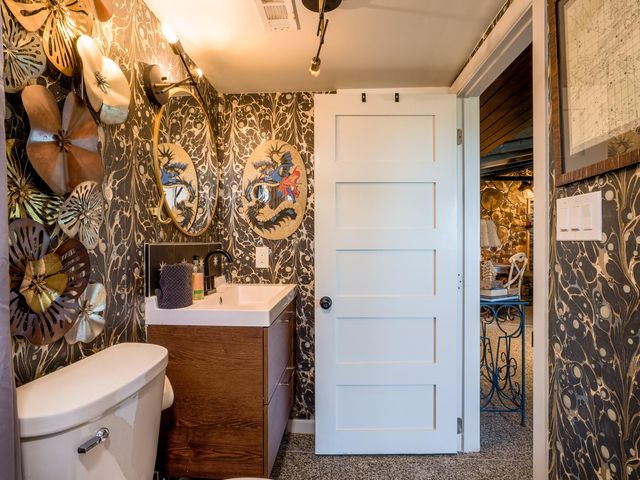 307 S Oak LN, Burnet, TX 78611