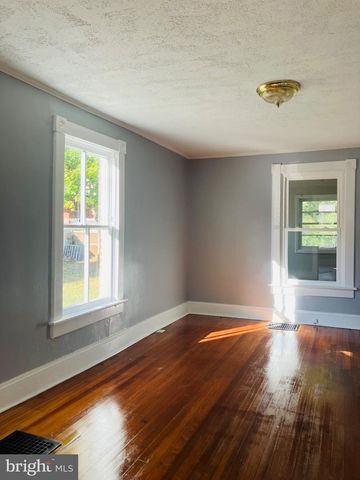 20 W CLIFFORD ST, Winchester, VA 22601