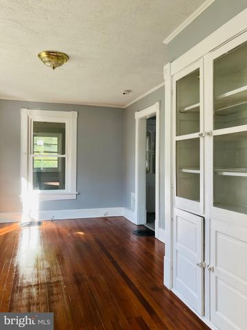 20 W CLIFFORD ST, Winchester, VA 22601