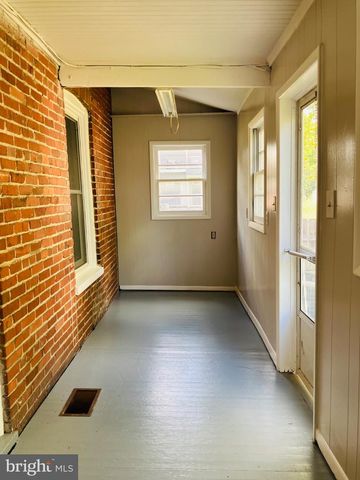 20 W CLIFFORD ST, Winchester, VA 22601