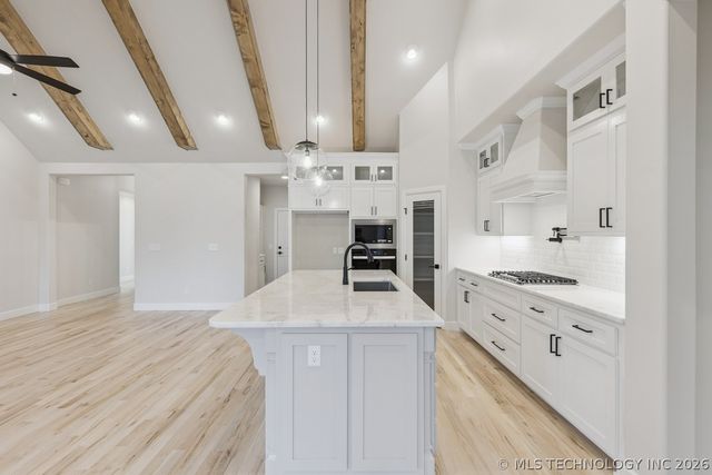 711 E 149th Street S, Glenpool, OK 74033