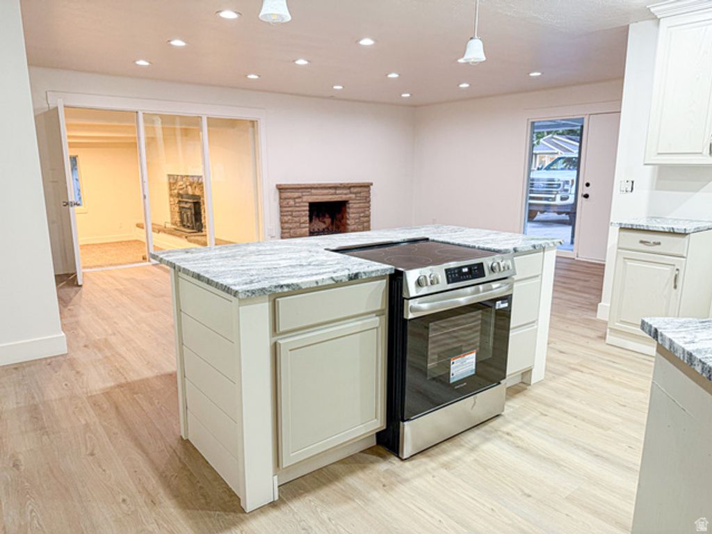 1681 E MEADOWMOOR RD, Holladay, UT 84117 — photo 4
