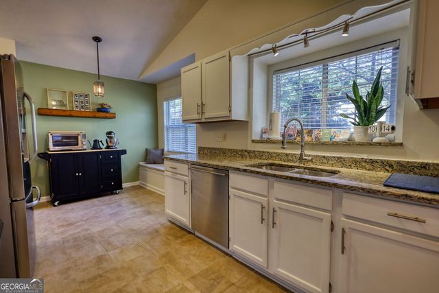 181 Colemans Bluff Drive, Woodstock, GA 30188