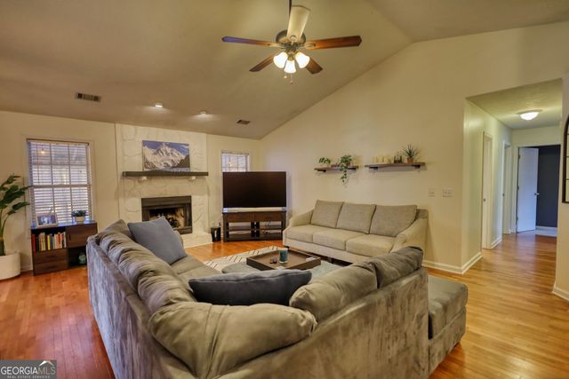 181 Colemans Bluff Drive, Woodstock, GA 30188