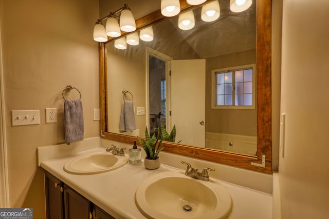 181 Colemans Bluff Drive, Woodstock, GA 30188