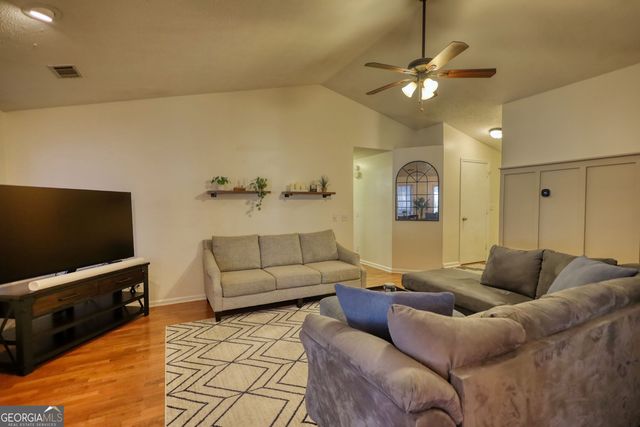 181 Colemans Bluff Drive, Woodstock, GA 30188