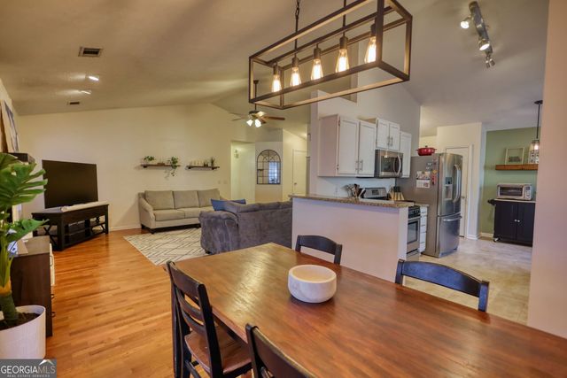 181 Colemans Bluff Drive, Woodstock, GA 30188