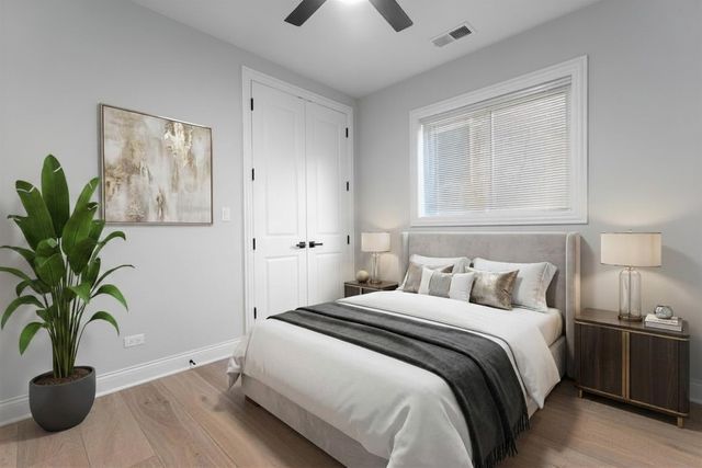 4817 S Wabash Avenue 2, Chicago, IL 60653