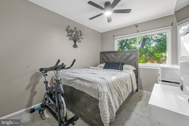 19300 THOMAS FARM RD, Gaithersburg, MD 20886