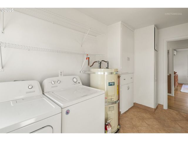 2032 18TH Ave, Forest Grove, OR 97116