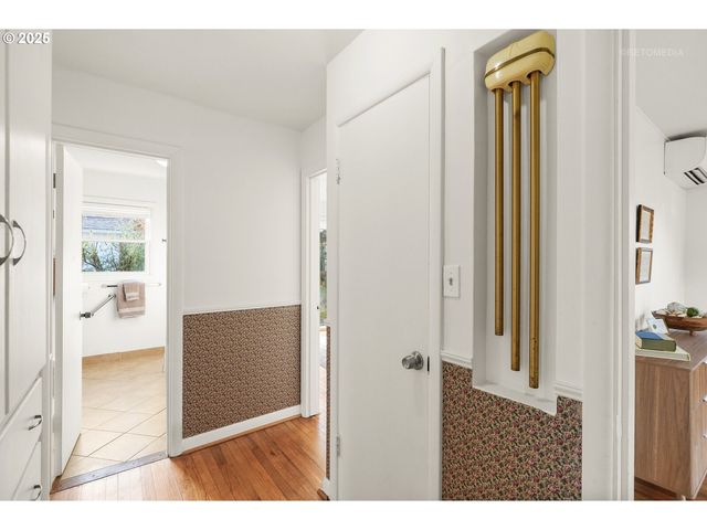 2032 18TH Ave, Forest Grove, OR 97116