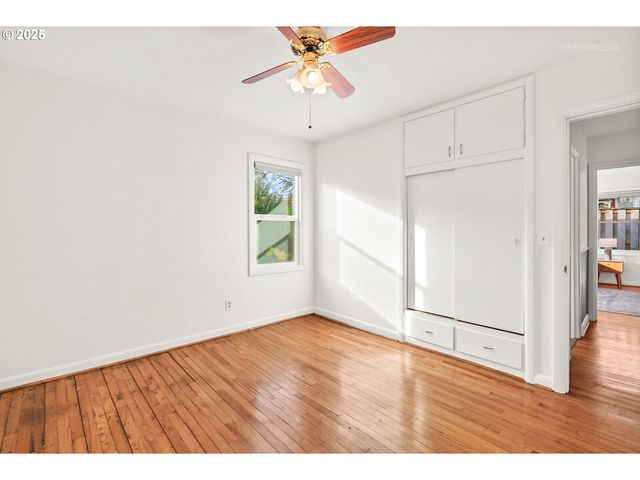 2032 18TH Ave, Forest Grove, OR 97116