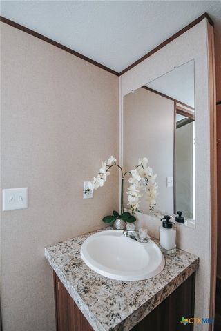 129 Shannon Drive, Victoria, TX 77904
