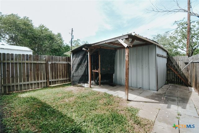 129 Shannon Drive, Victoria, TX 77904