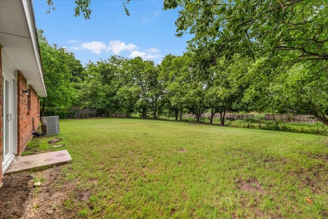 5817 Sidewinder Trail, Fort Worth, TX 76131
