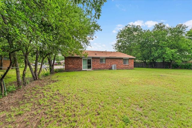 5817 Sidewinder Trail, Fort Worth, TX 76131
