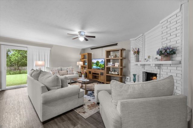 5817 Sidewinder Trail, Fort Worth, TX 76131