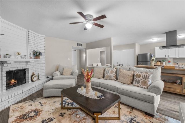 5817 Sidewinder Trail, Fort Worth, TX 76131